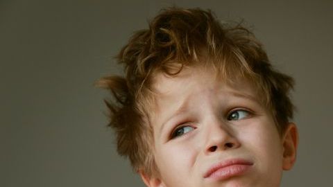 Muchos niños pueden llegar a hacer cosas inimaginables con tal de no cumplir con los deberes.