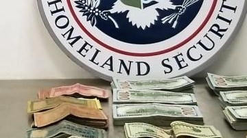 El dinero que no es reportado correctamente es confiscado.