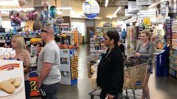 En la demanda, se acusa a Albertsons de discriminar contra empleados hispanos.