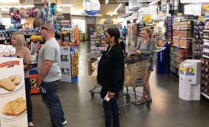 En la demanda, se acusa a Albertsons de discriminar contra empleados hispanos.