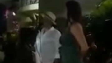 La escena fue grabada en una fiesta en Venezuela.