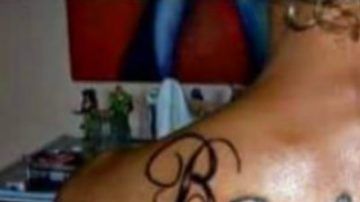 El hombre se tatuó el nombre de su bebé, sin imaginarse la terrible verdad.