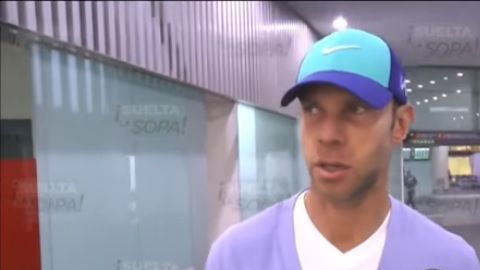 Luis Roberto Alves "Zague" fue entrevistado en la terminal aérea de la Ciudad de México