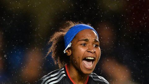 105898960_gettyimages-169365472