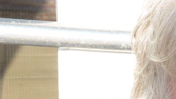 Eddy Hekman sabe que su elección es inusual, pero considera que mantener una relación con el asesino de su hija es lo mejor para él y su esposa.