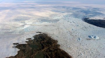 El glaciar Jakobshavn es clave para el estudio del cambio climático.
