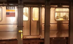 Suicida sobrevivió tras lanzarse al Metro de Nueva York