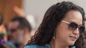 Fotografía de archivo fechada el 5 de marzo de 2016, que muestra a las hijas del fallecido presidente de Venezuela Hugo Chávez, Rosa Virginia Chávez (i) y María Gabriela Chávez (d),