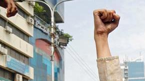 Varios musulmanes bengalíes protestaron tras la masacre en dos mezquitas de Nueva Zelanda