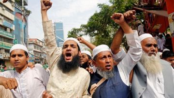 Varios musulmanes bengalíes protestaron tras la masacre en dos mezquitas de Nueva Zelanda