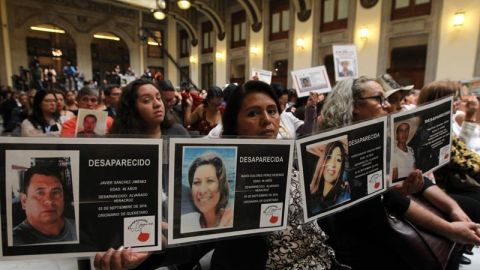 Familiares de desaparecidos en México.