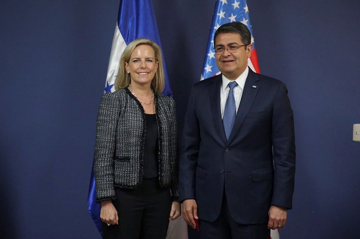 Nielsen también se reunió con el presidente de Honduras.