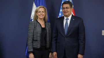 Nielsen también se reunió con el presidente de Honduras.