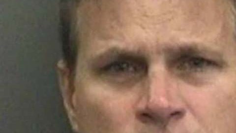 Barket, de 51 años, vivía en Lantana.