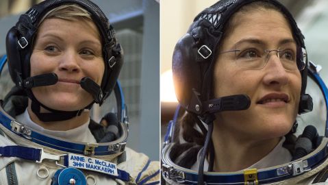 Estaba previsto que las astronautas Anne McClain y Christina Koch llevaran a cabo una caminata espacial este viernes.