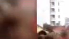 La gente se burló de los infieles.