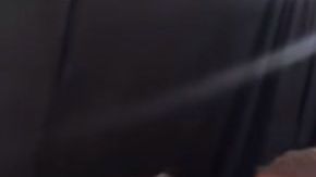 Kubrat Pulev besó a la fuerza a la periodista Jenny Sushe