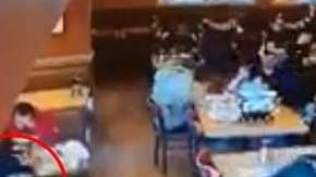 Dos supuestos pandilleros fueron baleados en el interior de un local IHOP en NY.