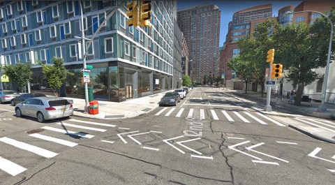 Borden Ave y 2nd Street, Long Island City