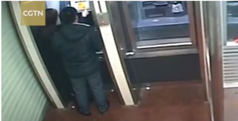 El hombre pensaba que su víctima tenía más dinero en su cuenta.