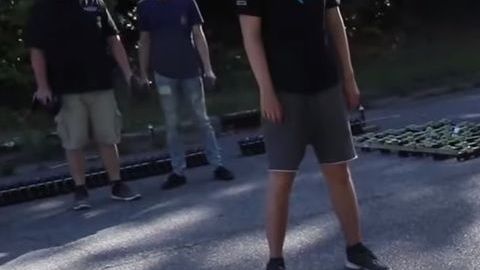 Primero usó más de 25 carritos de juguete