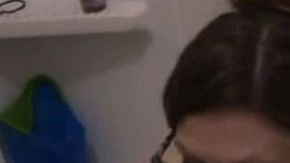 Kara Baker transmite en directo su parto.