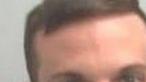 Condenado a muerte por apuñalar 17 veces a un hombre y robarle unas monedas.