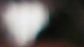 Los padres buscan restringir el contacto con aparatos electrónicos tanto en la escuela como en la casa.