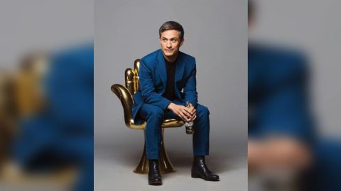 El actor mexicano nos cuenta cómo ha sido la historia de la cerveza Corona en México.