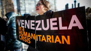 Venezolanos reclaman ayuda de EEUU.