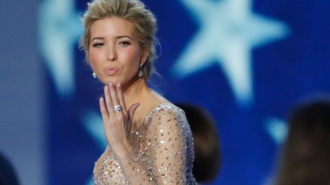 Ivanka Trump bromeó con que no es fácil ser hija de su padre.