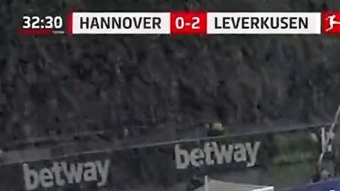 Así lució el campo en el estadio HDI Arena de Hannover este domingo.