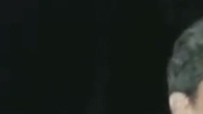 La madre con el cadáver en brazos