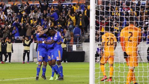 Tigres venció en la ida al Houston Dynamo por la Liga de Campeones de la Concacaf.