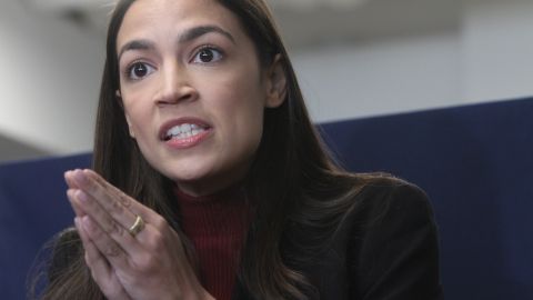 Alexandria Ocasio-Cortez, representa al Distrito 14 de Nueva York que comprende porciones de El Bronx y Queens.