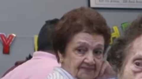 Josefa Domínguez en su fiesta de cumpleaños
