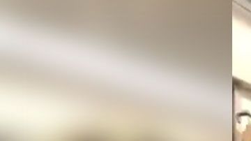 Al parecer, cualquier lugar es bueno para ponerse a bailar con la música de Los Tucanes de Tijuana,