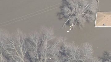 Los diques fallaron en el río Missouri en el condado de Fremont.