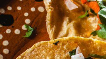 Tacos al pastor, platillo típico mexicano.