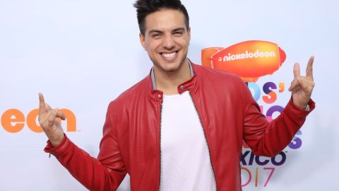 Vadhir Derbez