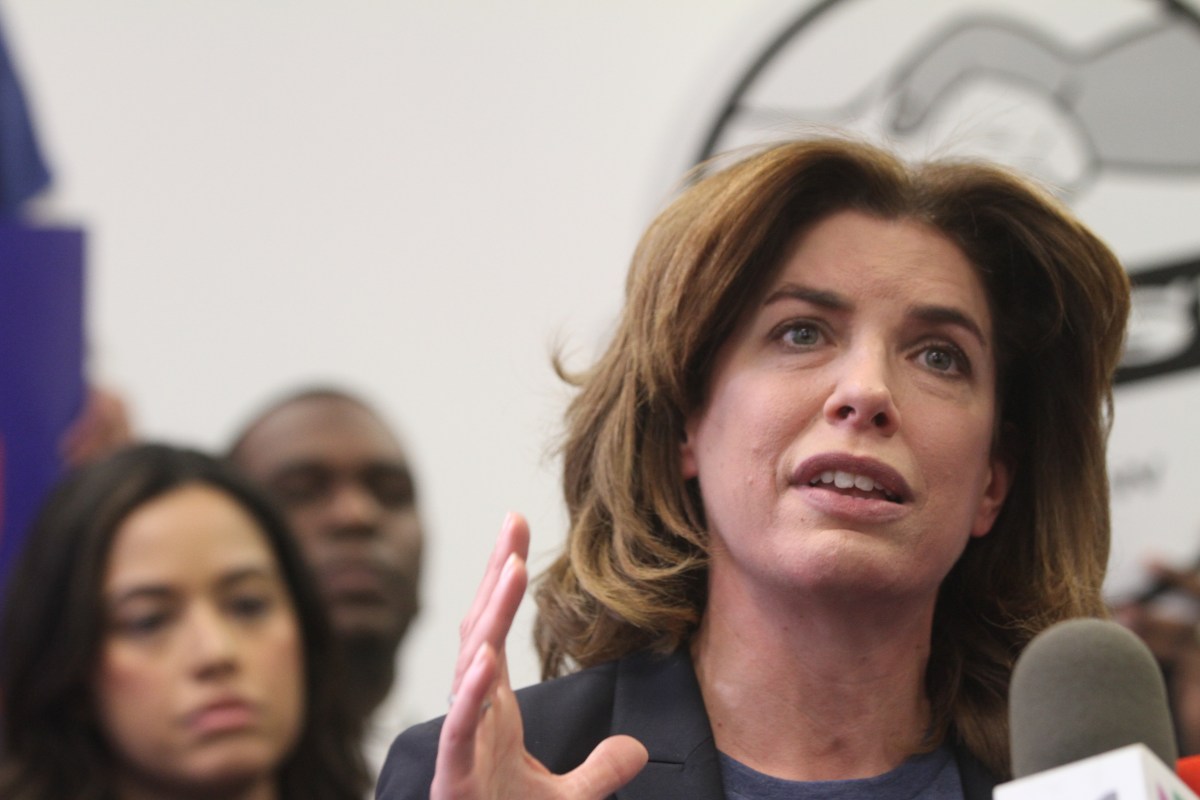 Julie Menin afirma tener suficientes votos para presidir el Concejo Municipal de Nueva York