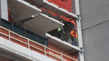 Trabajadores de la construcción opinan sobre las recientes muertes de obreros.