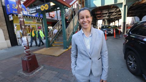 Candidata para la Fiscalia de Queens, Tiffany Caban en Queens.