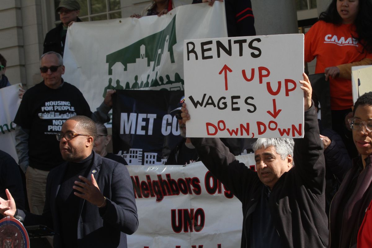 Protestan para congelar el aumento de las rentas estabilizadas en NYC, abril 2019