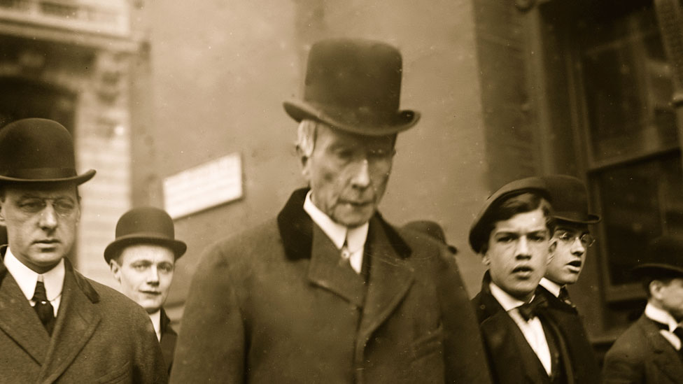 John D. Rockefeller, ¿cómo pasó de ser vendedor de piedras a magnate del  mundo petrolero? –