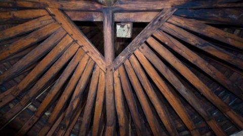 El bosque era una estructura construida con unas 1,300 vigas de roble.