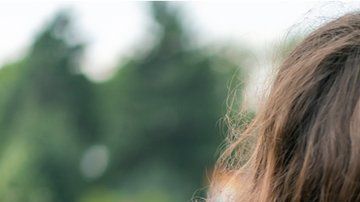 ¿Qué impacto tiene la maternidad en el trabajo en parejas de mujeres?