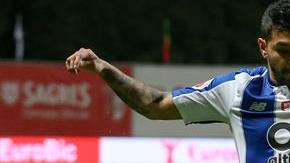 "Tecatito" Corona llegó a 28 partidos disputados en la Champions League