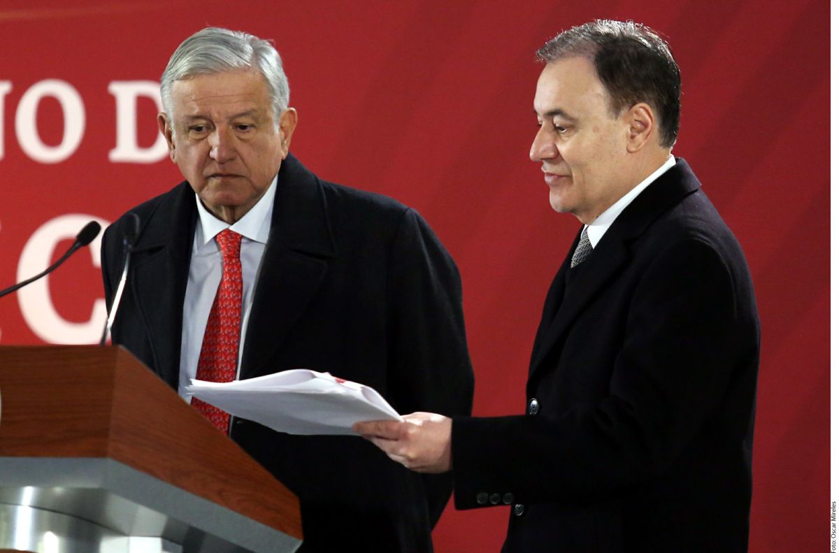 El presidente López Obrador y el secretario de Seguridad, Alfonso Durazo.