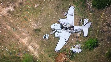 La avioneta cayó en un rancho cercano.